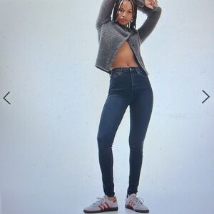 TOPSHOP MOTO TALL JAMIE JEANS HIGH RISE IN BLACK SIZE 25 w